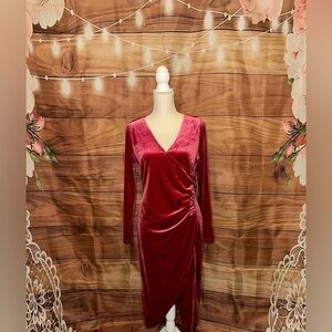Pink velvet long sleeve dress